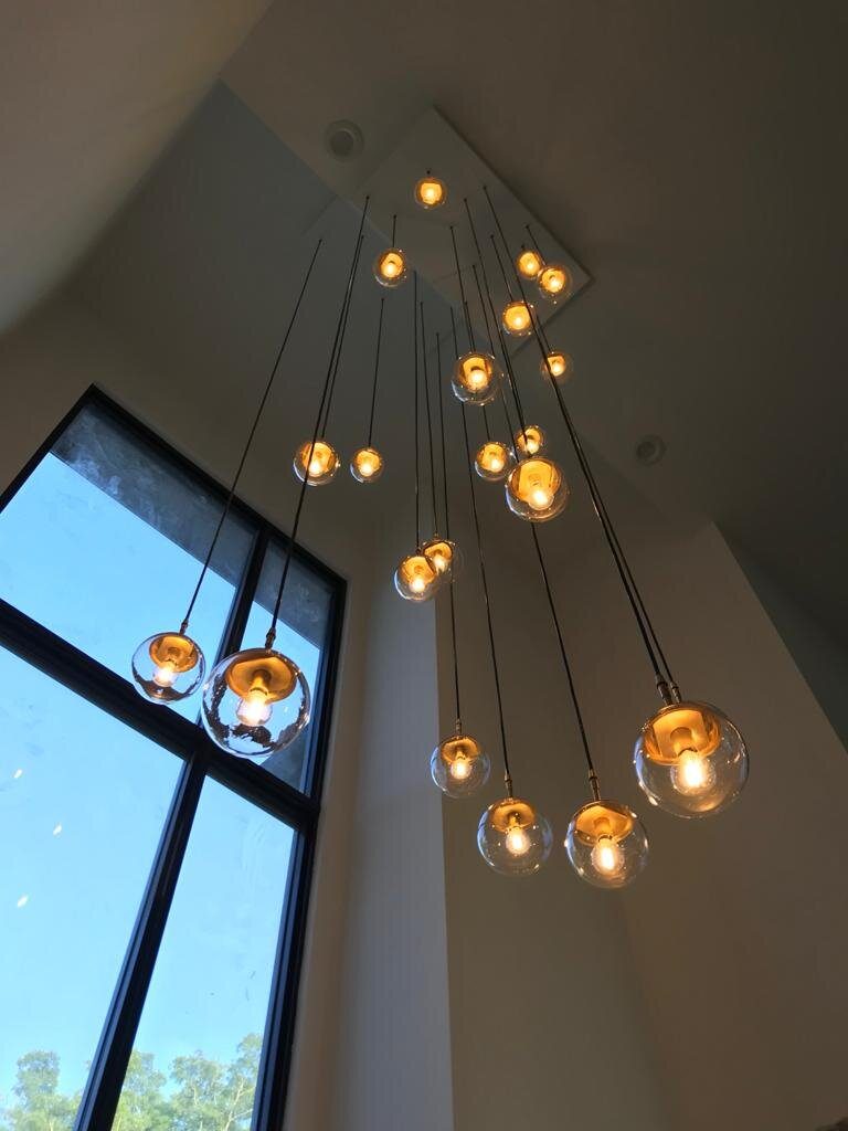 Cascading globe fixture, residence